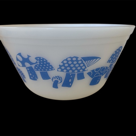 Rare Vintage Federal Glass 9” Blue Mushroom Bowl - Picture 5 of 10